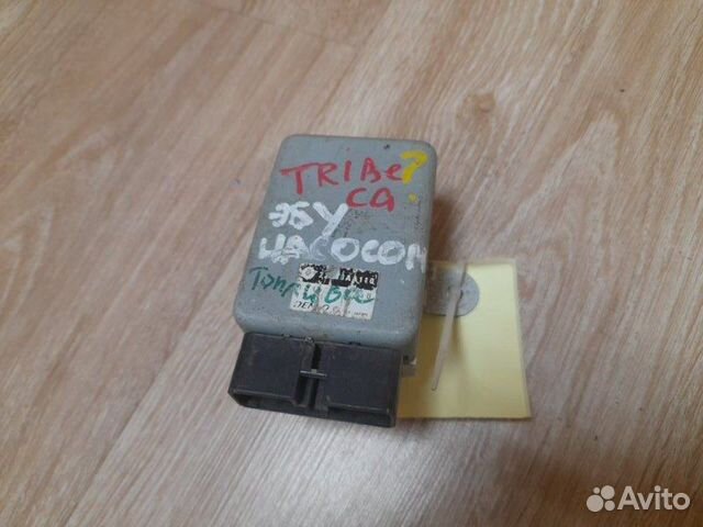 Блок управления топливным насосом Subaru Tribeca