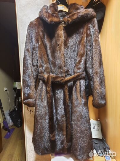 Продам норковую шубу