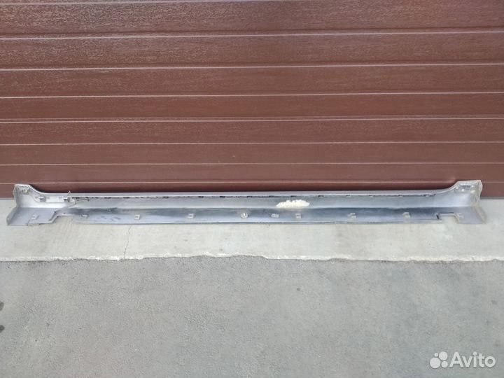 Накладка порога правая Хендай Дженезис Genesis G90