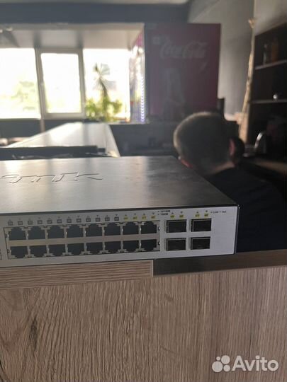 Комутатор DGS-1210-48