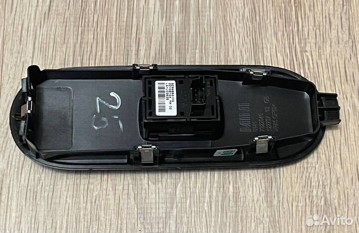 Кнопка стеклоподъемника Mini Cooper F55