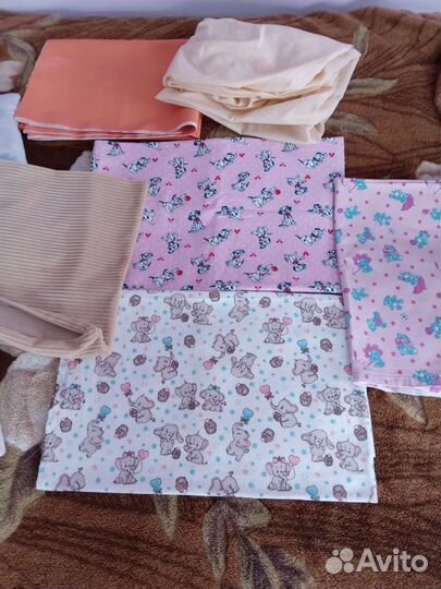 Пеленки,клеёнка,подушка,наволочки