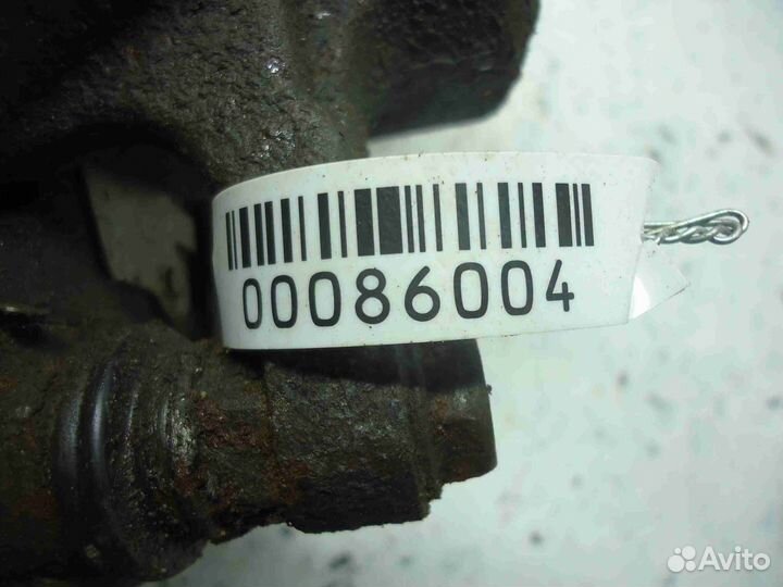 Суппорт передний правый Toyota Camry 6 XV40