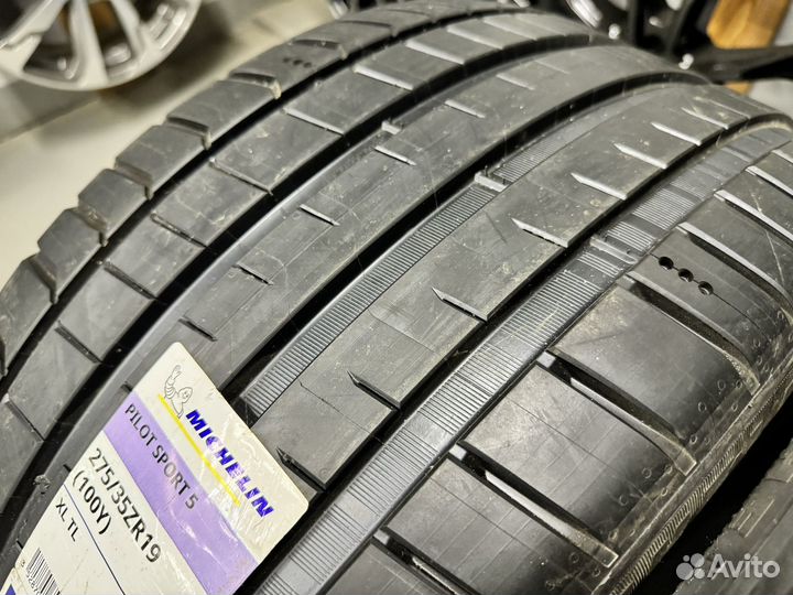 Michelin Pilot Sport 5 275/35 R19 100Y