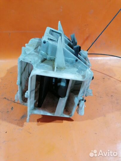 Корпус печки Mitsubishi Galant E52A