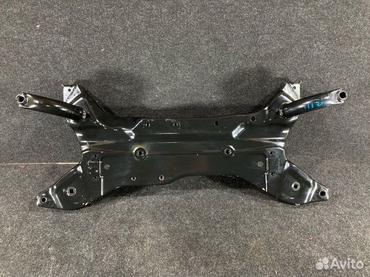 Балка подвески (подрамник) передняя Mitsubishi