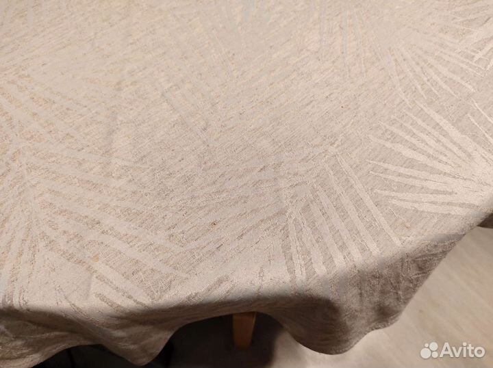 Скатерть круглая водонепроницаемая