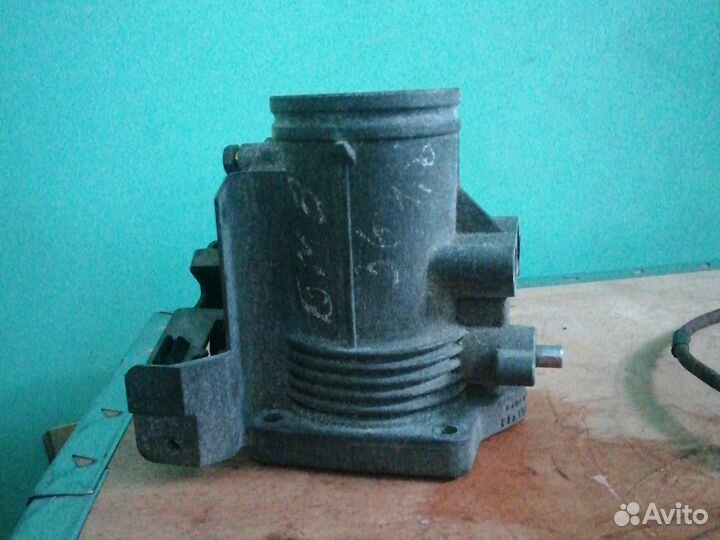 Дроссельная заслонка BMW E 36, 1.8