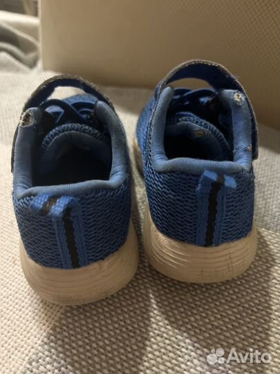 Кроссовки детские 22 размер