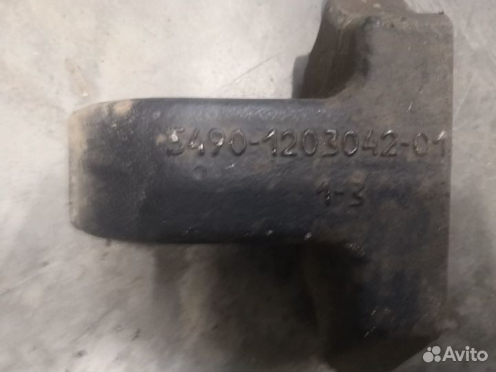 Кронштейн kamaz 5490