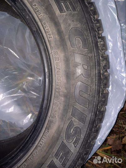 Bridgestone Ice Cruiser 7000 225/65 R17