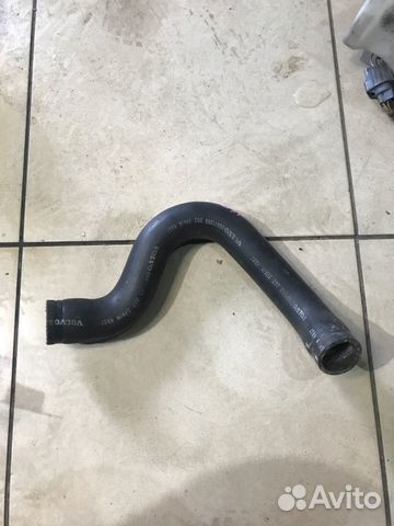 Патрубок системы охлаждения Volvo Xc70