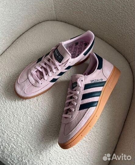 Кроссовки Adidas Spezial pink женские