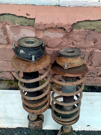 Стойки передние в сборе