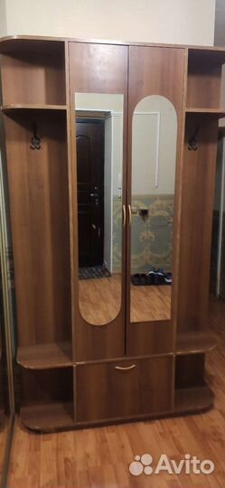 Шкаф в прихожую