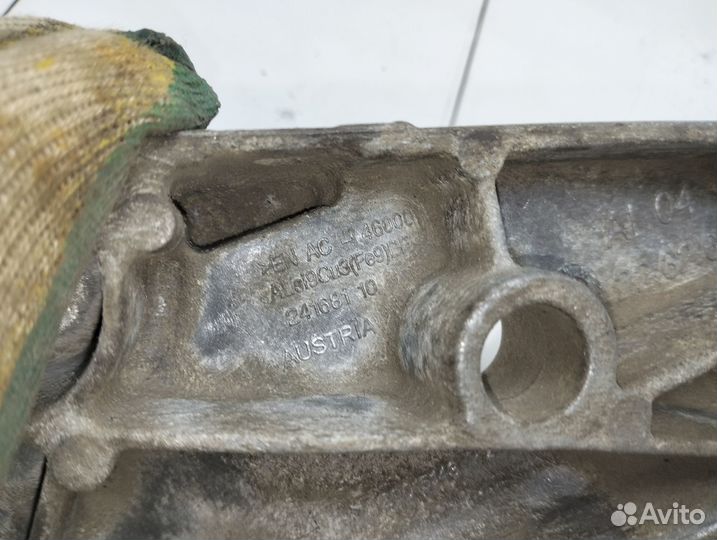 Кронштейн кпп BMW 5 F10