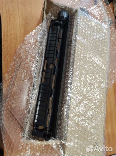 Направляющая бумаги в узле регистрации 054K23940