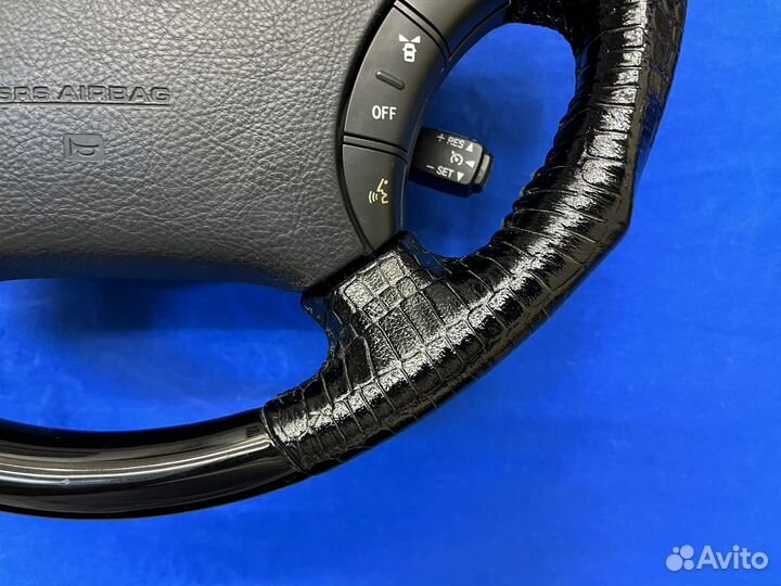 Анатомический руль с черной косточкой Cruiser 100