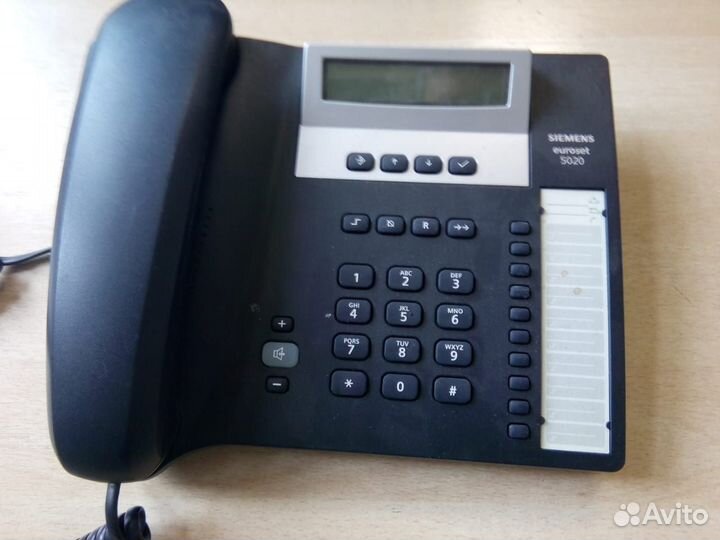 Телефон сименс офисный - белый и чёрный
