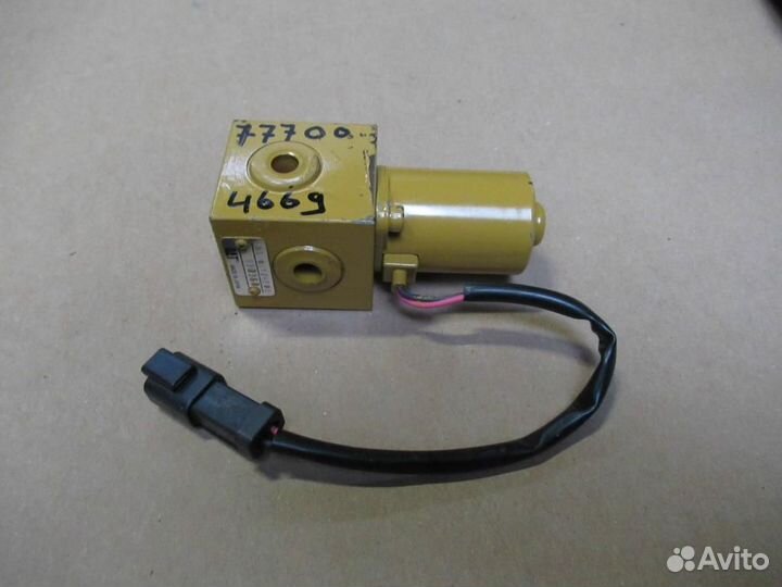 Caterpillar - 1850472