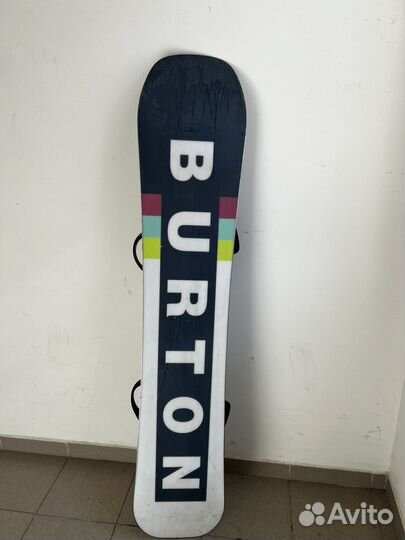 Сноуборд с креплениями