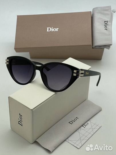 Солнцезащитные очки женские dior