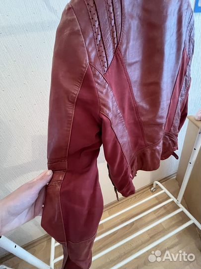 Куртка кожаная женская Armani Jeans р.42-44