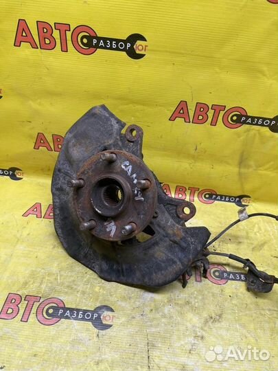 Поворотный кулак передний левый Toyota Camry XV40