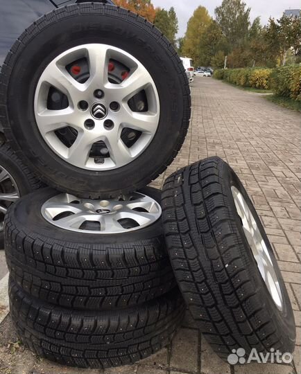 Cooper Discoverer Winter 215/70 R16 100T