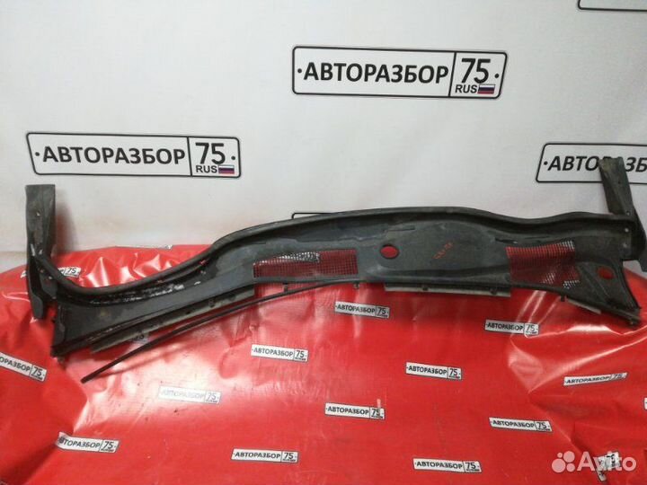 Решетка, жабо под дворники Toyota Mark X GRX120