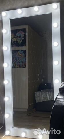 Гримерное зеркало с лампочками во весь рост