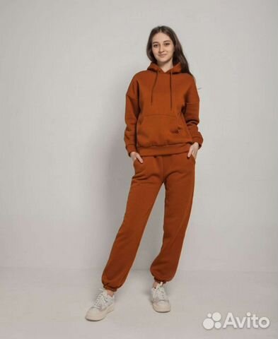 Спортивный костюм новый на флисе