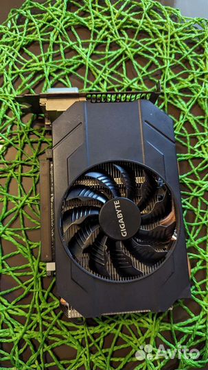 Видеокарта Gigabyte GV-N960ixoc-2GD