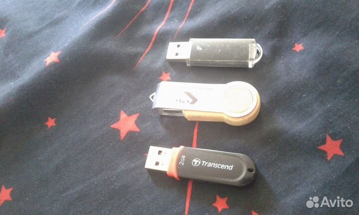Флешки. 2,4,8 гб