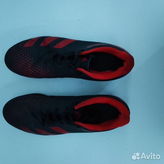 Футбольные сороконожки adidas predator
