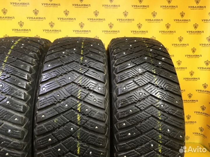 Goodyear UltraGrip Ice Arctic SUV 215/65 R17 99T