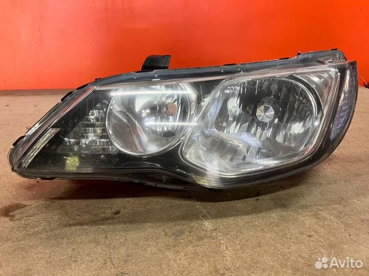 Фара левая передняя Honda Civic FD