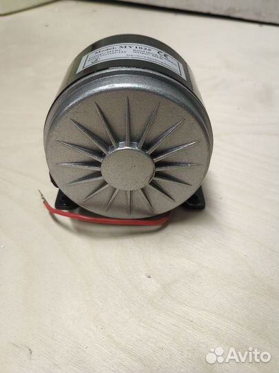 Электродвигатель на 24в