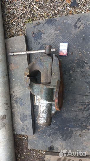 Тиски слесарные бу СССР
