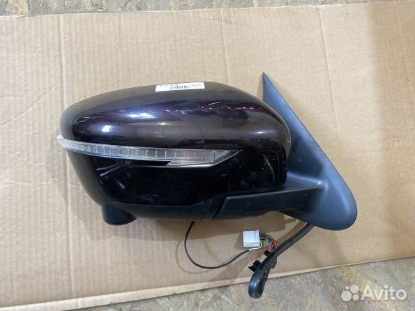 Зеркало правое Nissan Juke 2018