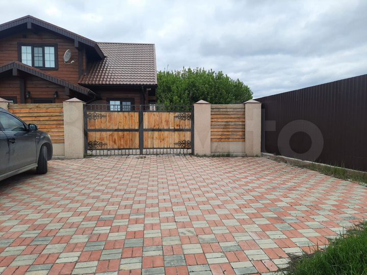 Коттедж 170 м² на участке 15 сот.