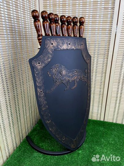 Подставка для шампуров Щит