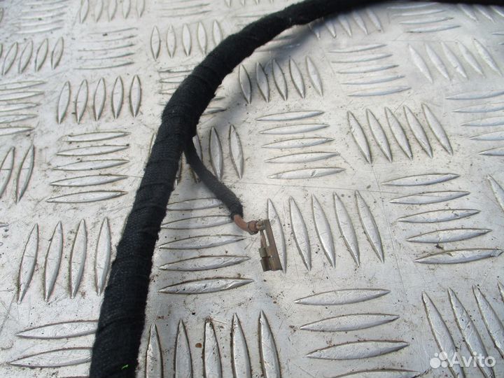 Проводка двери багажника Volkswagen Caddy 2007г