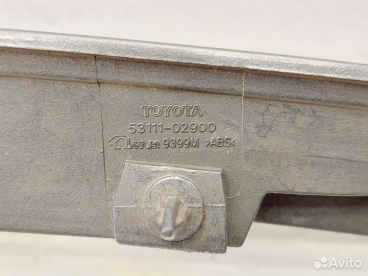 Решётка радиатора Toyota Corolla 8. 1999-2002