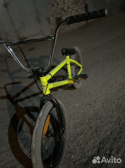 Трюковой велосипед бмх