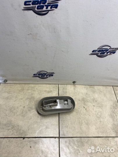 Плафон подсветки салона Renault Kangoo K7mк750