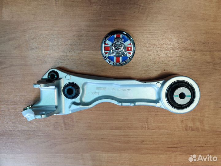 Рычаг передний левый прямой Jaguar XF