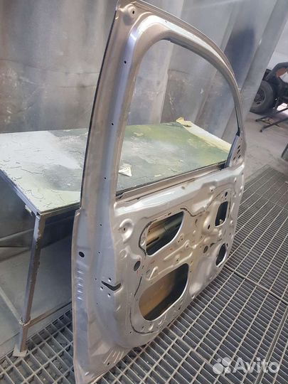 Дверь передняя левая Mitsubishi L200 2015