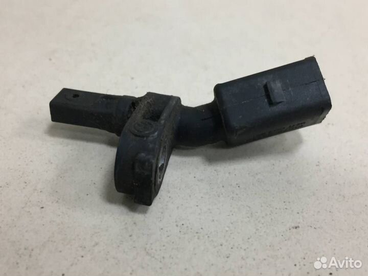 Датчик ABS передний левый Skoda Rapid 2012-2020