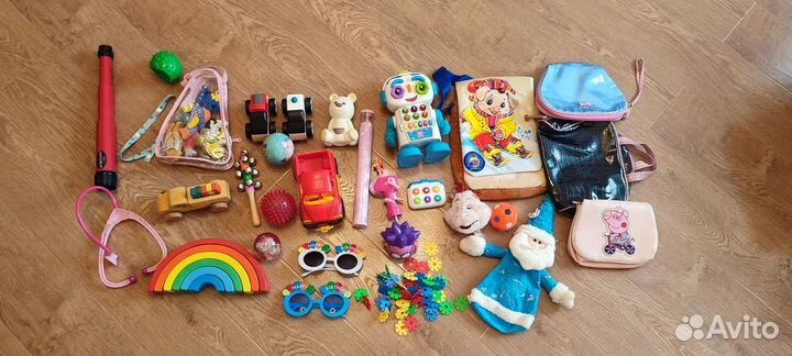 Детские игрушки, погремушки, машинки